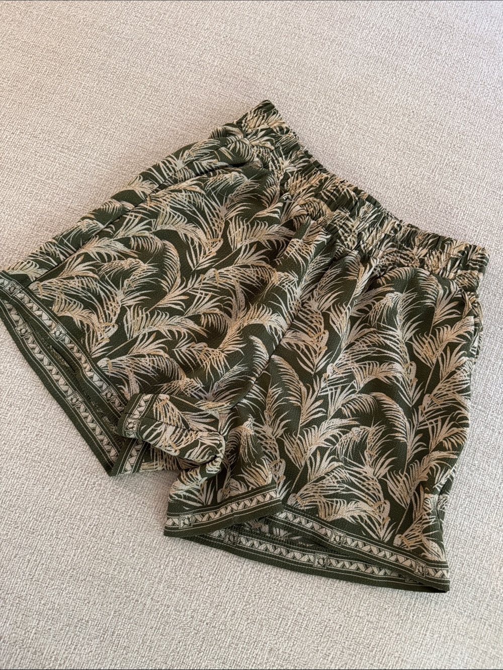 Women's Olive Green Leaf Print Elastic-Waist Shorts with pockets